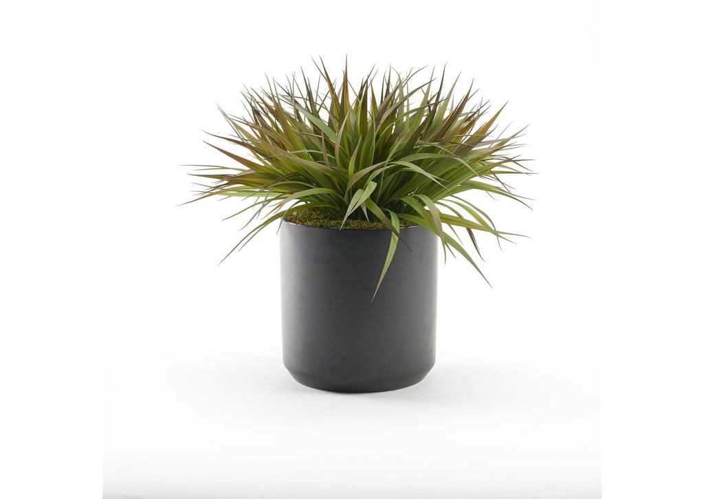 227008 Green - Brown Plastic Grass in Black Matte Kendall Pot