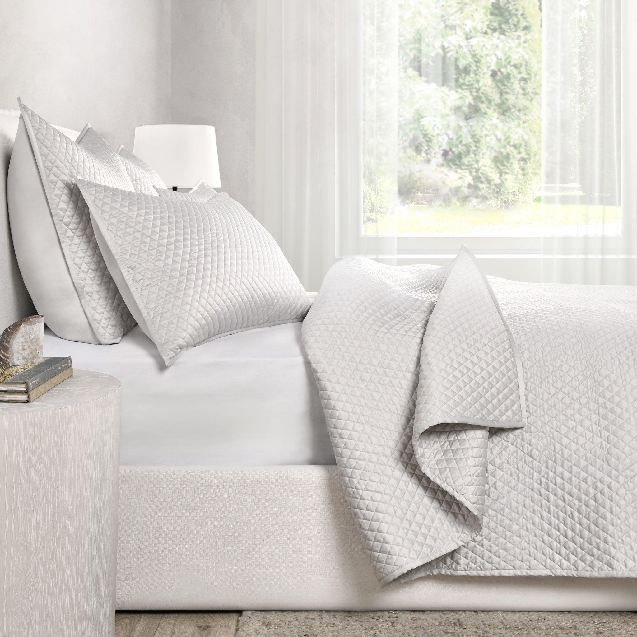Diamond Silver 4pc King Quilt Set — view 5
