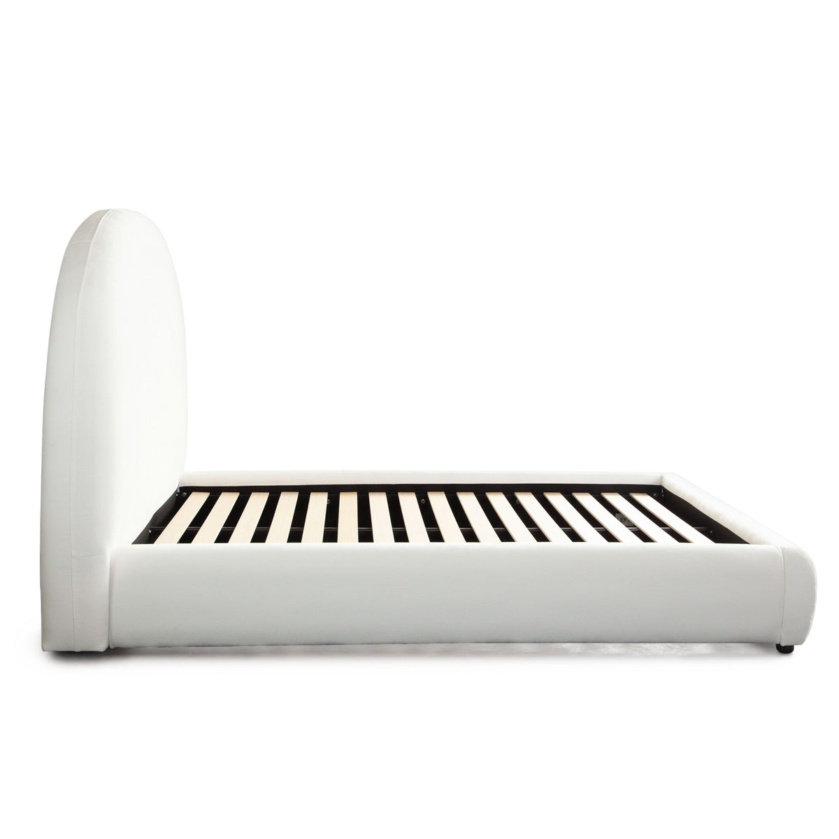 Fox Queen Bed in White Performance Fabric w/ Arch Headboard by Diamond Sofa