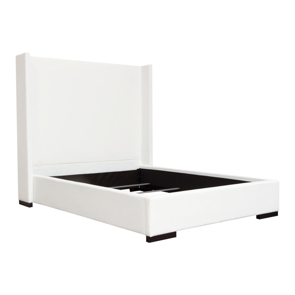 Seattle Queen Bed with Vintage Wing in White Linen by Diamond Sofa