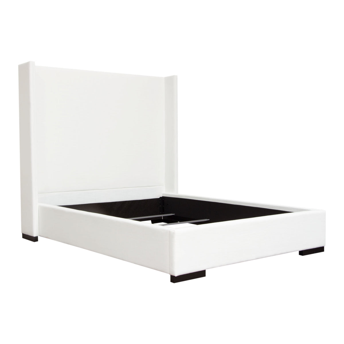 Seattle Queen Bed with Vintage Wing in White Linen by Diamond Sofa