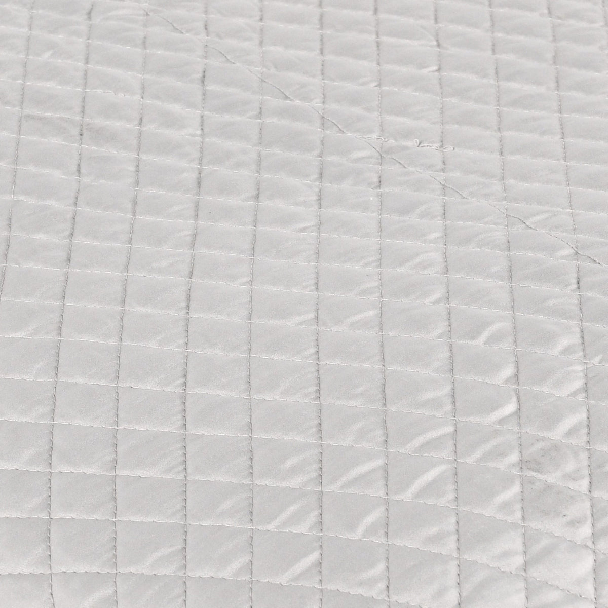 Diamond Silver Queen Quilt — view 2
