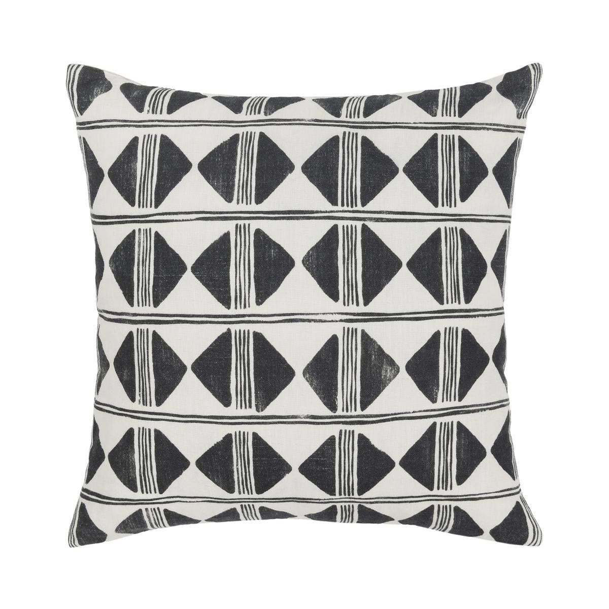 RO Nubia Black/White 22x22 Pillow