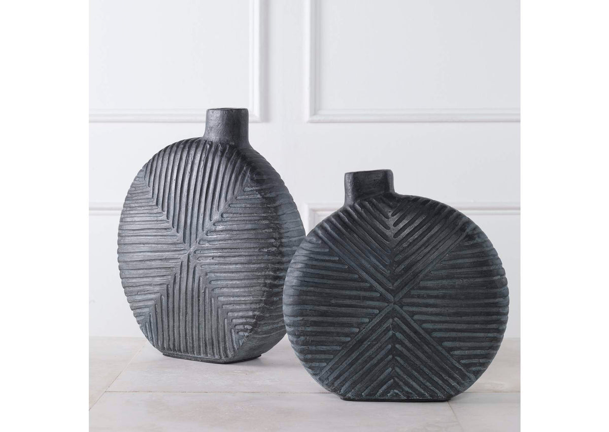 17114 Uttermost Viewpoint Aged Black Vases, Set