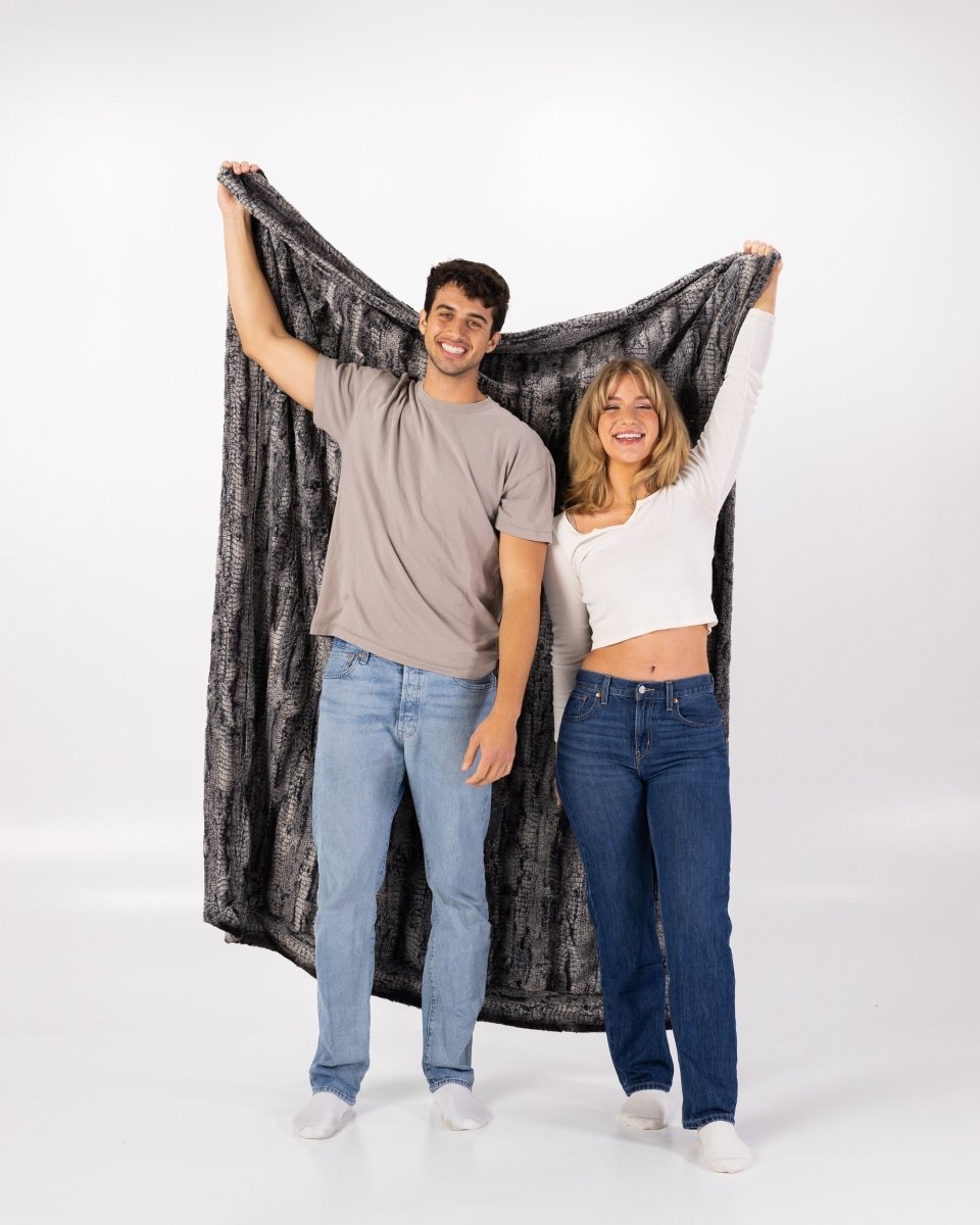 Black Birch Throw