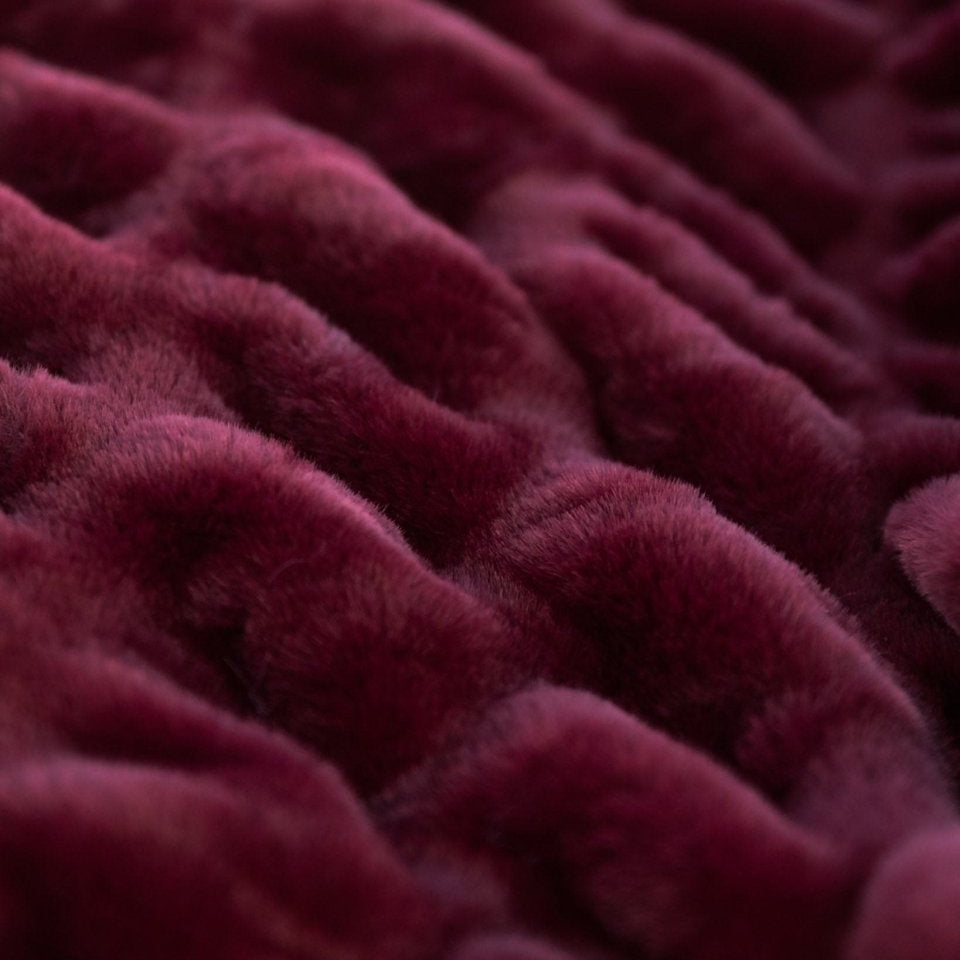 Bordeaux Cloud Throw