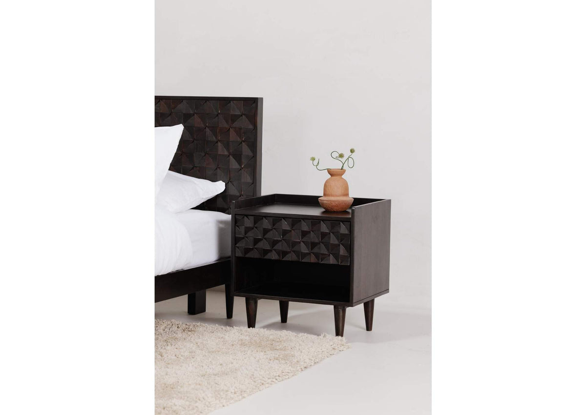BZ-1132-02-0 Pablo Queen Bed Black
