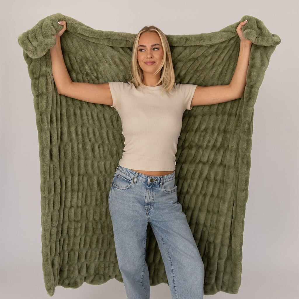 Moss Cloud Throw