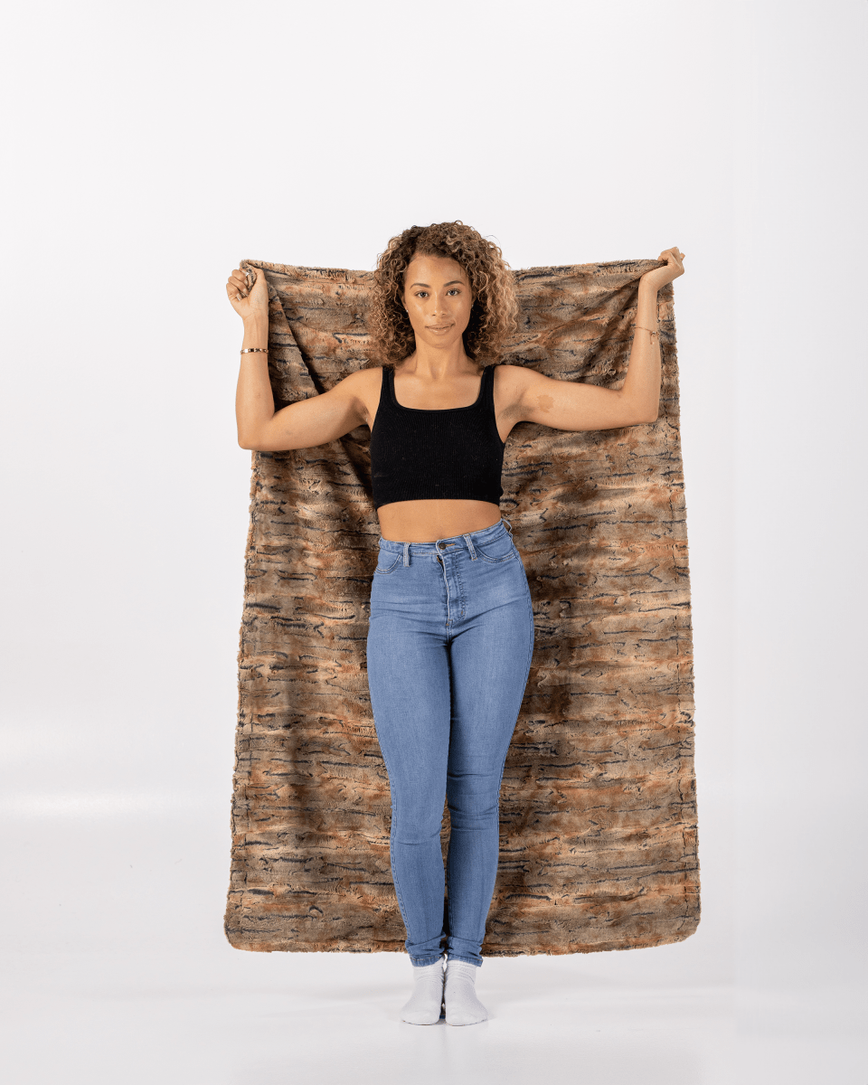 Red Wolf Throw
