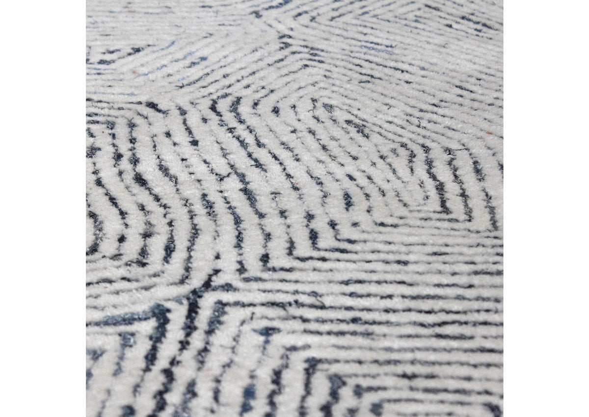 73067-9 Uttermost Maze Blue 12 Rug