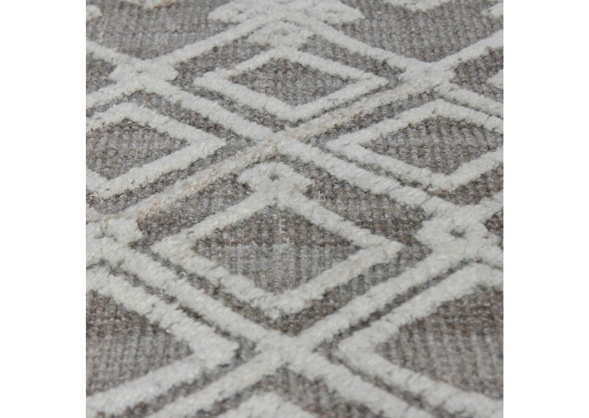 73070-5 Uttermost Sieano Gray Ivory Rug