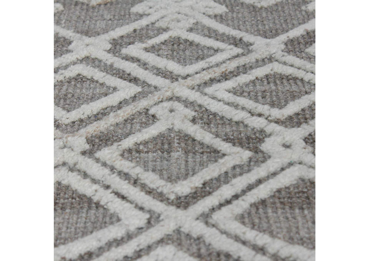 73070-5 Uttermost Sieano Gray Ivory Rug