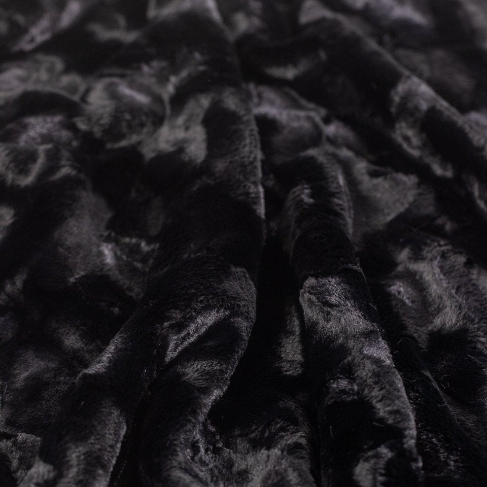 Black Bella Throw
